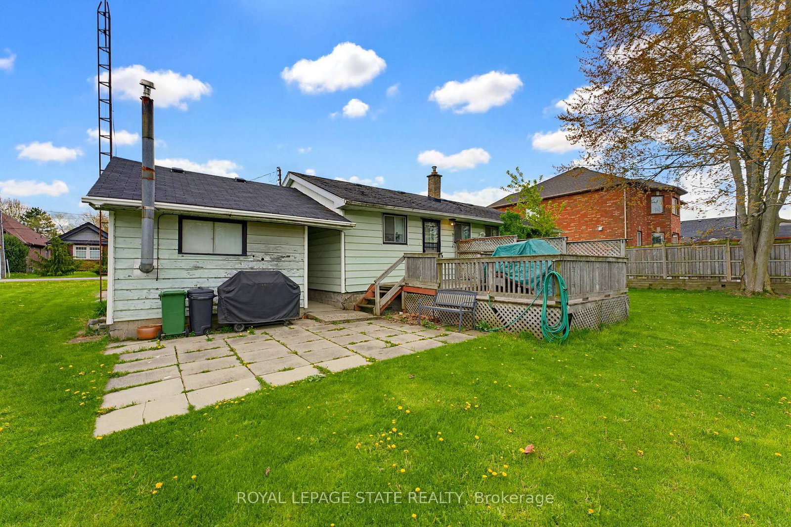 29 Leckie Avenue • Hamilton, ON photo 11