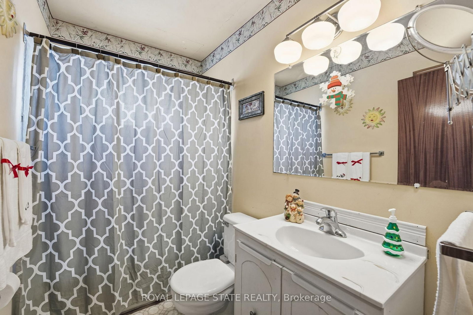 29 Leckie Avenue • Hamilton, ON photo 36