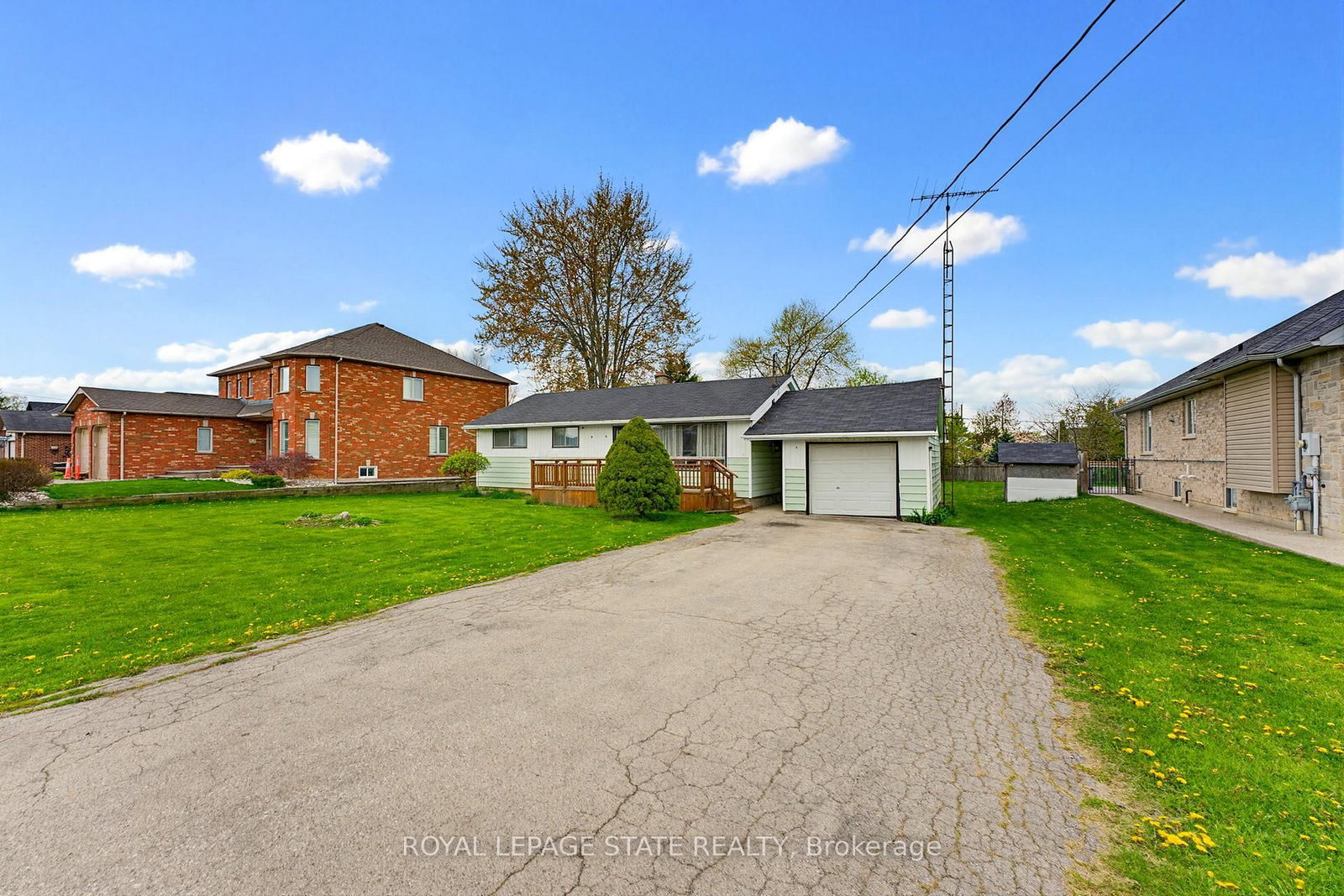 29 Leckie Avenue • Hamilton, ON photo 7