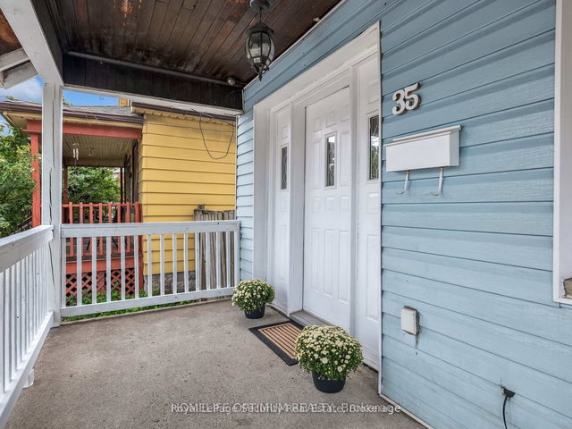 35 Bayfield Avenue