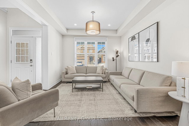38 Mudminnow Crescent