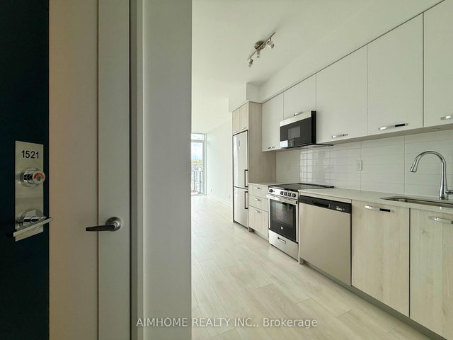 1521 - 75 James Street S