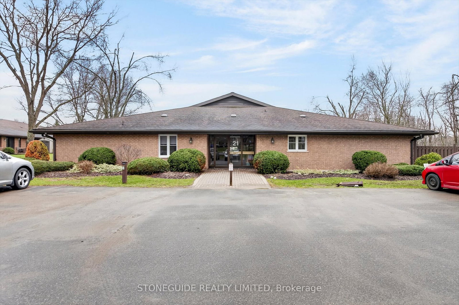 21 Paddock Wood • ##10 • Peterborough, ON photo 1