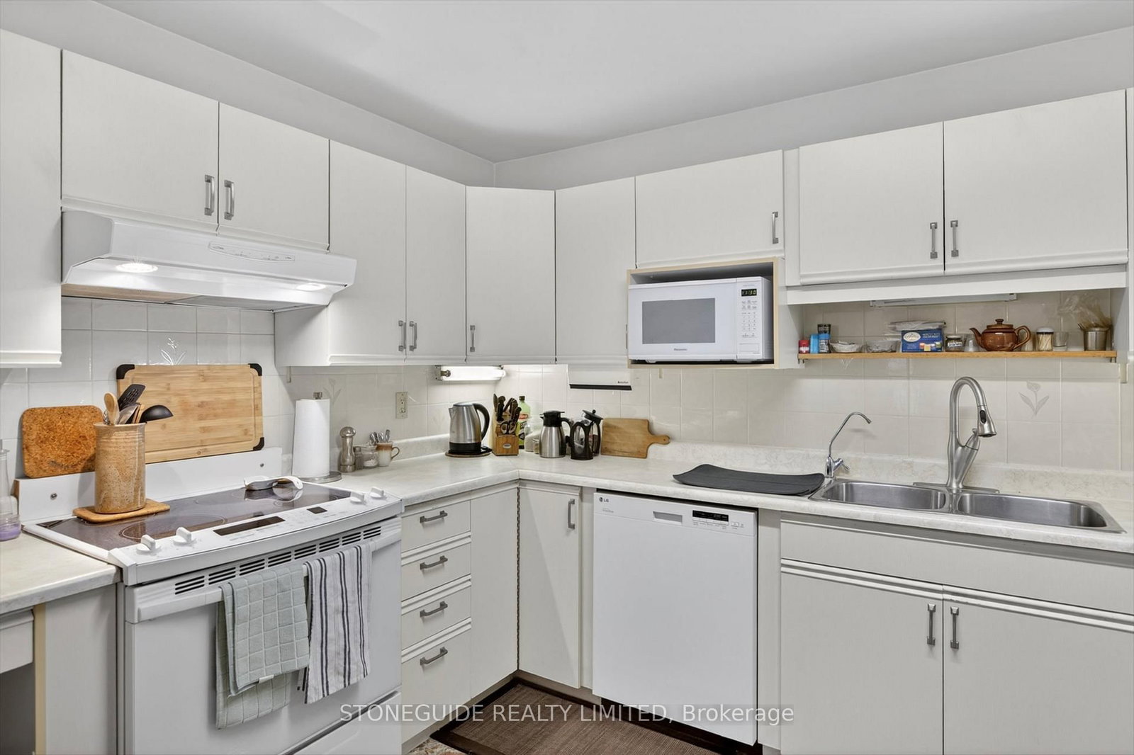 21 Paddock Wood • ##10 • Peterborough, ON photo 18
