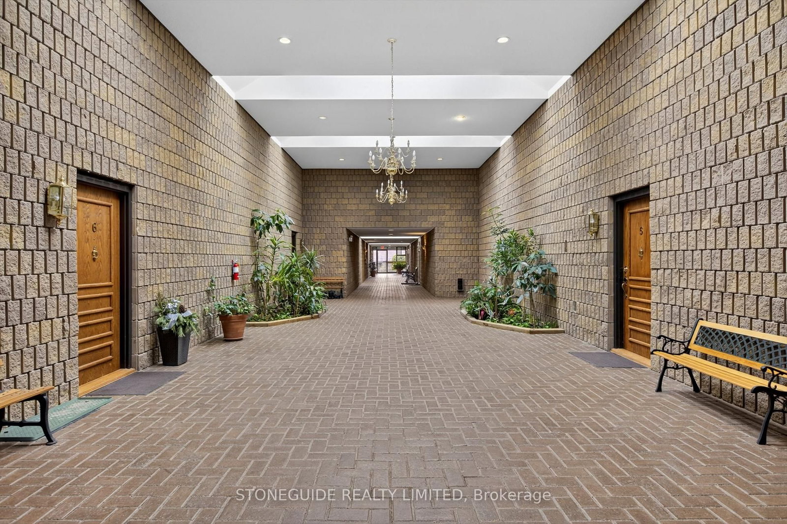 21 Paddock Wood • ##10 • Peterborough, ON photo 4