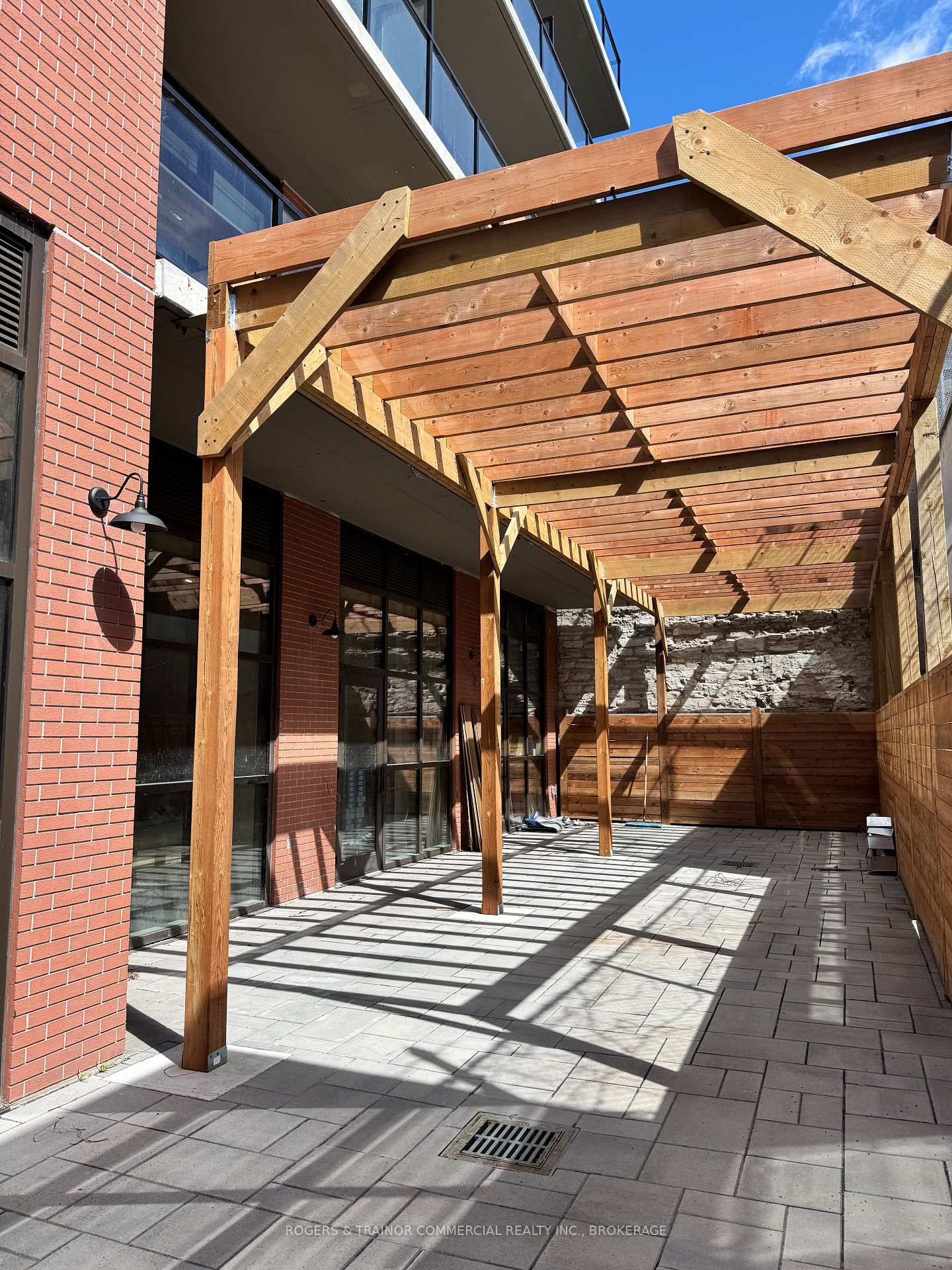 223 PRINCESS Street, Unit 102B - Photo 9