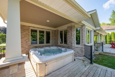 40010 Shady Lane Crescent — more photos