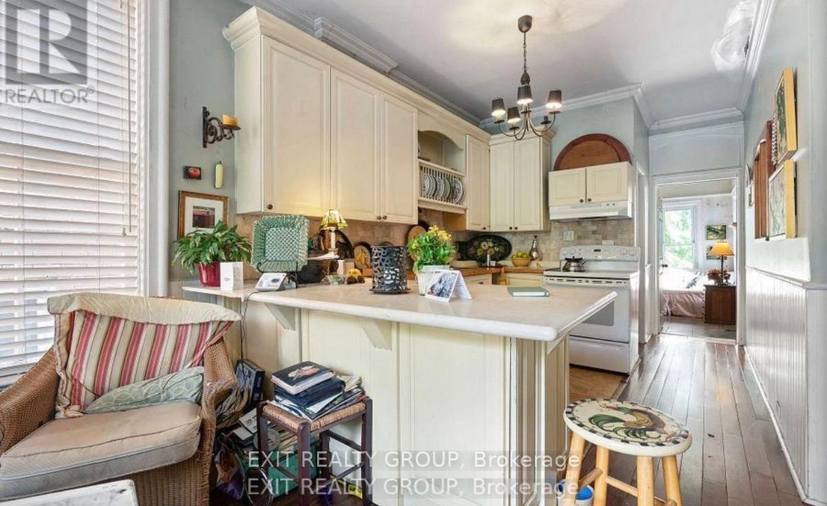 11 Isabel Street • Belleville, ON photo 12