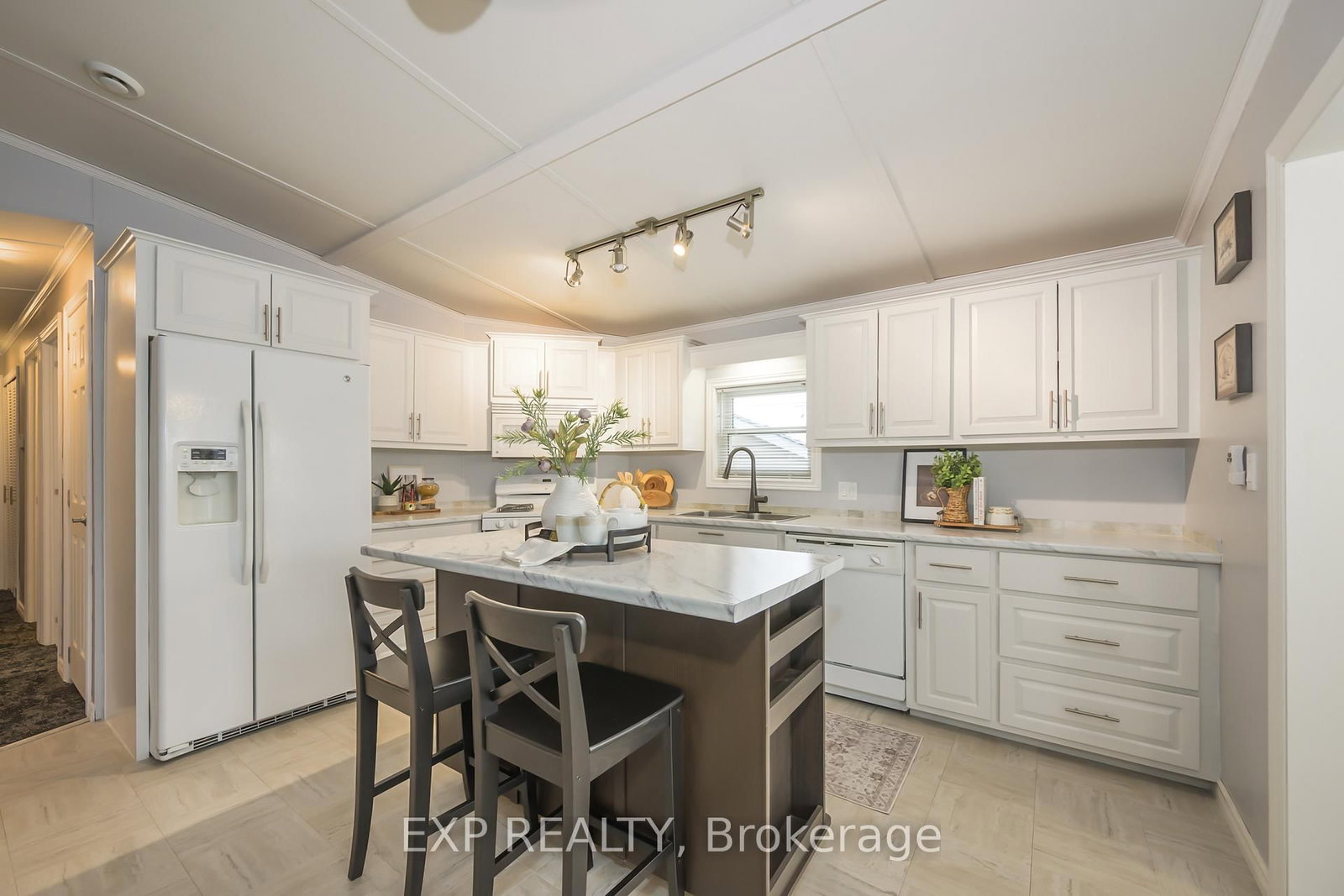 22790 Amiens Road • #51 • Middlesex Centre, ON photo 13