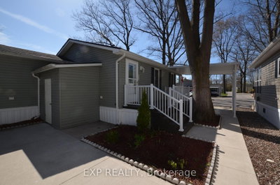 22790 Amiens Road • #51 • Middlesex Centre, ON photo 4
