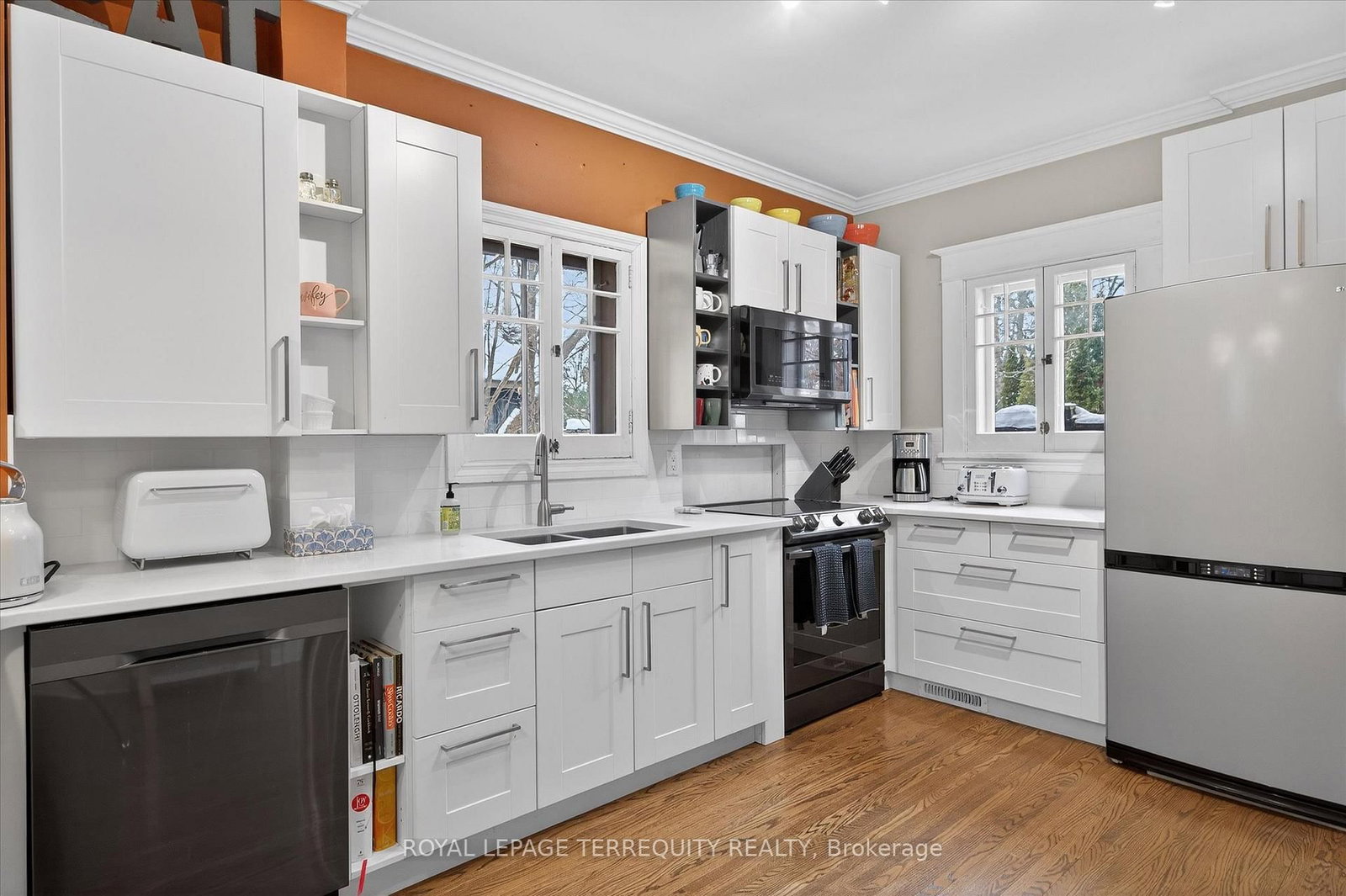 Listing Image 15