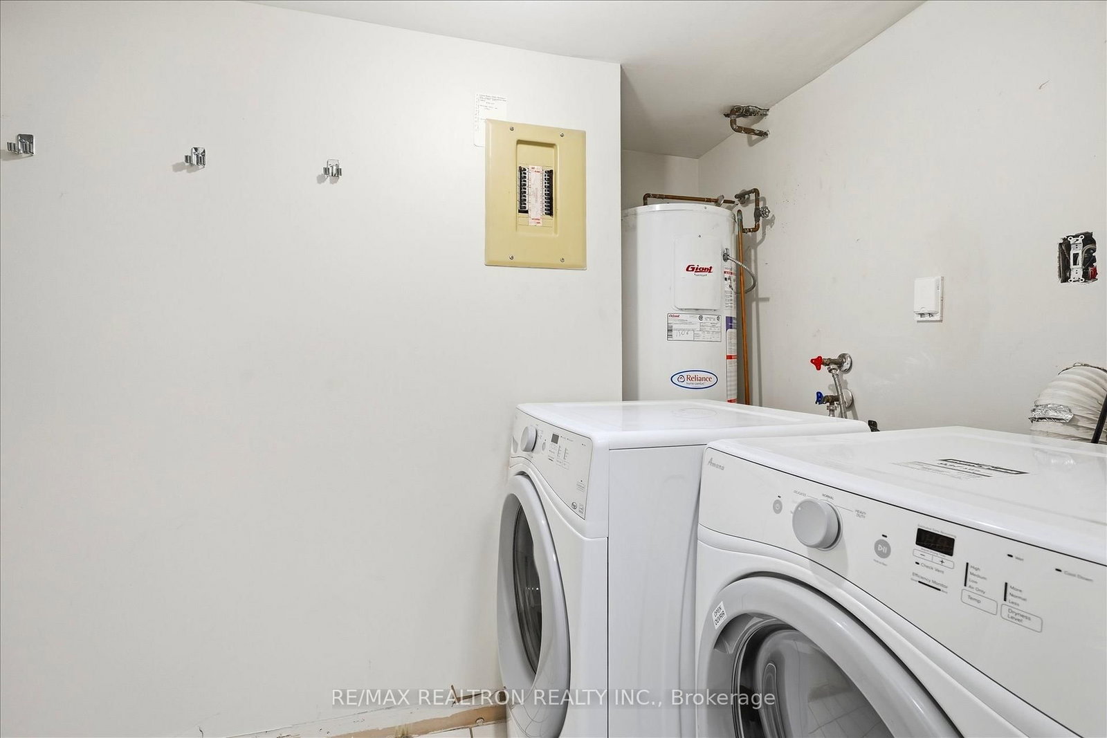 Listing Image 30