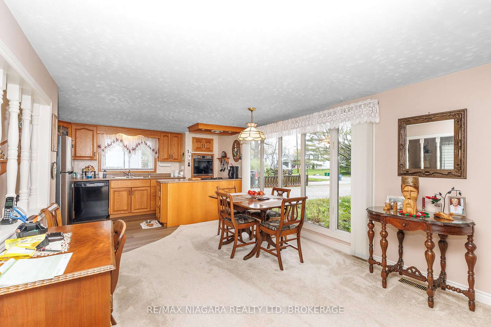 Detached House sold at 2997 Poplar Avenue, Fort Erie, Ontario, L0S 1N0 - Ridgeway - MLS: X13106940