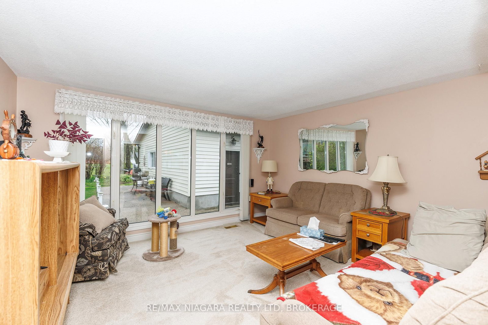 Detached House sold at 2997 Poplar Avenue, Fort Erie, Ontario, L0S 1N0 - Ridgeway - MLS: X13106940
