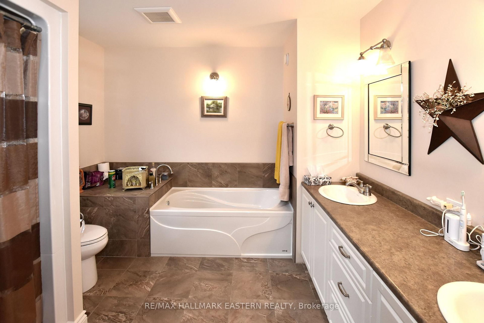428 Raymond Street • Peterborough, ON photo 15