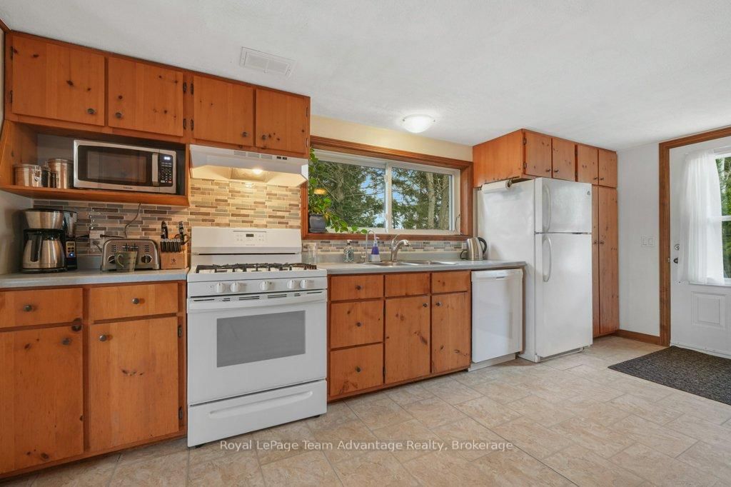 134 Johnston Road • Magnetawan, ON photo 14