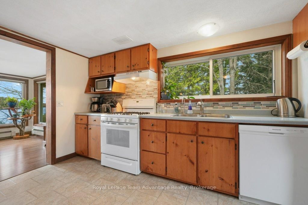 134 Johnston Road • Magnetawan, ON photo 15