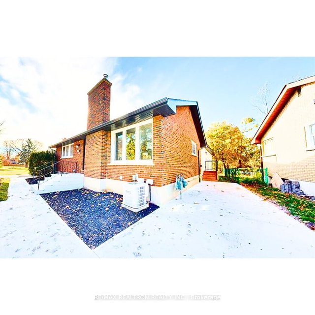 77 Godfrey Drive