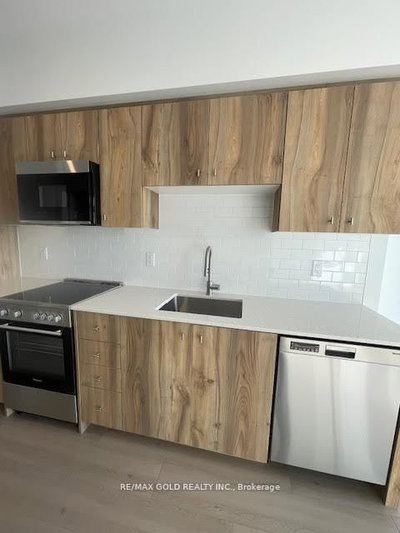 Unit 3505 — 25 WELLINGTON Street S — photo 5