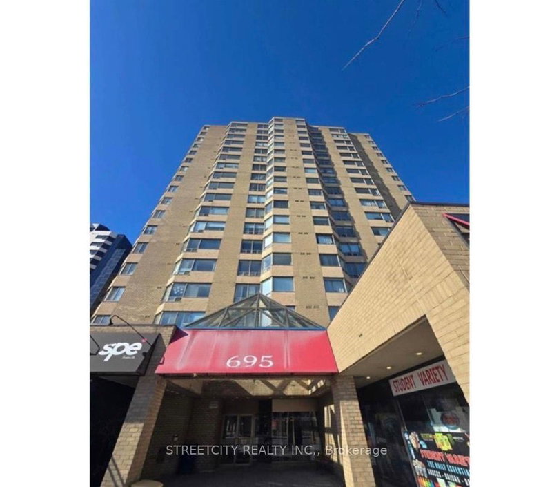 home for lease on 1307-695 Richmond Street