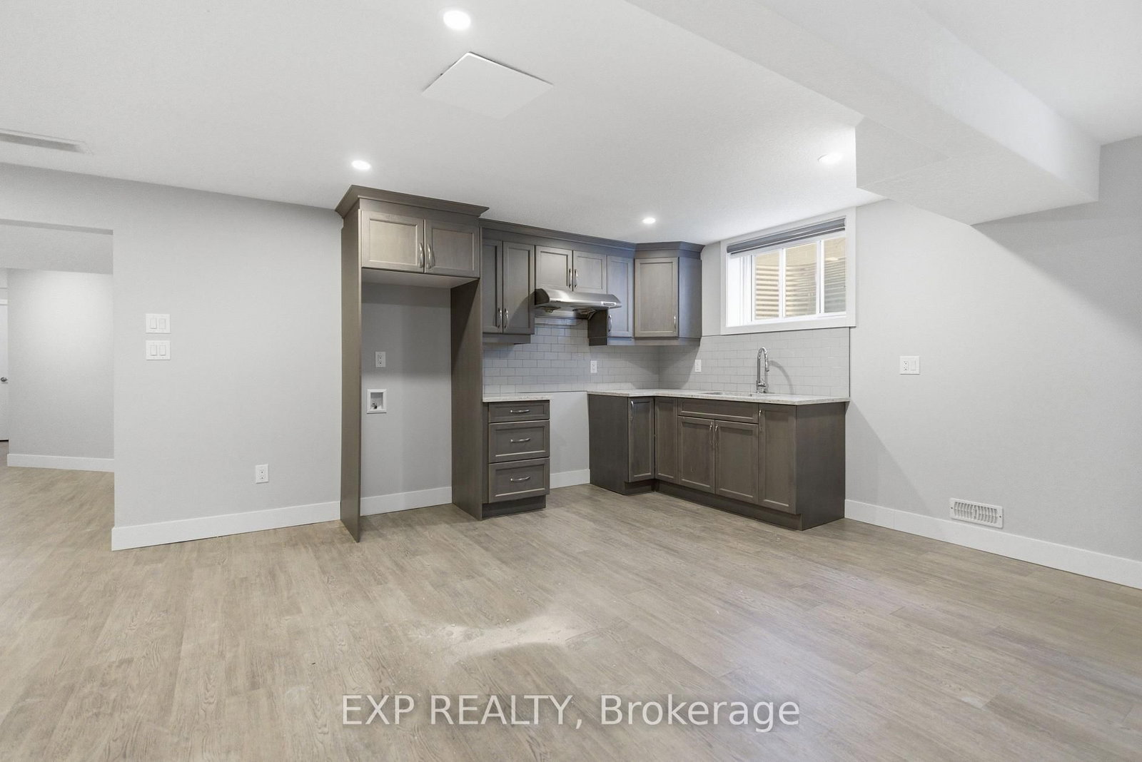 2255 Constance Avenue - Photo 24