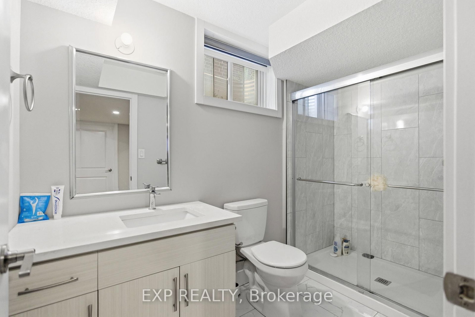 2255 Constance Avenue - Photo 25