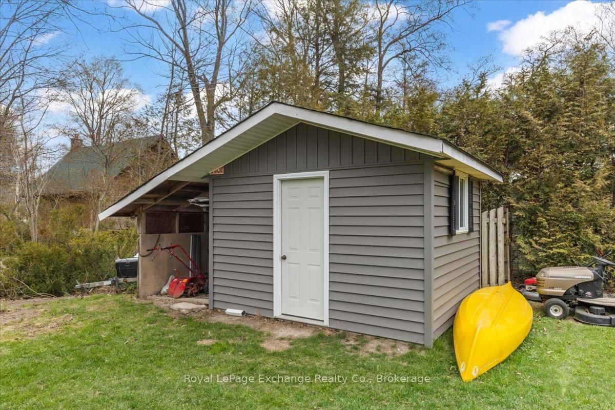 916 Tanglewood Drive • Huron-Kinloss, ON photo 20