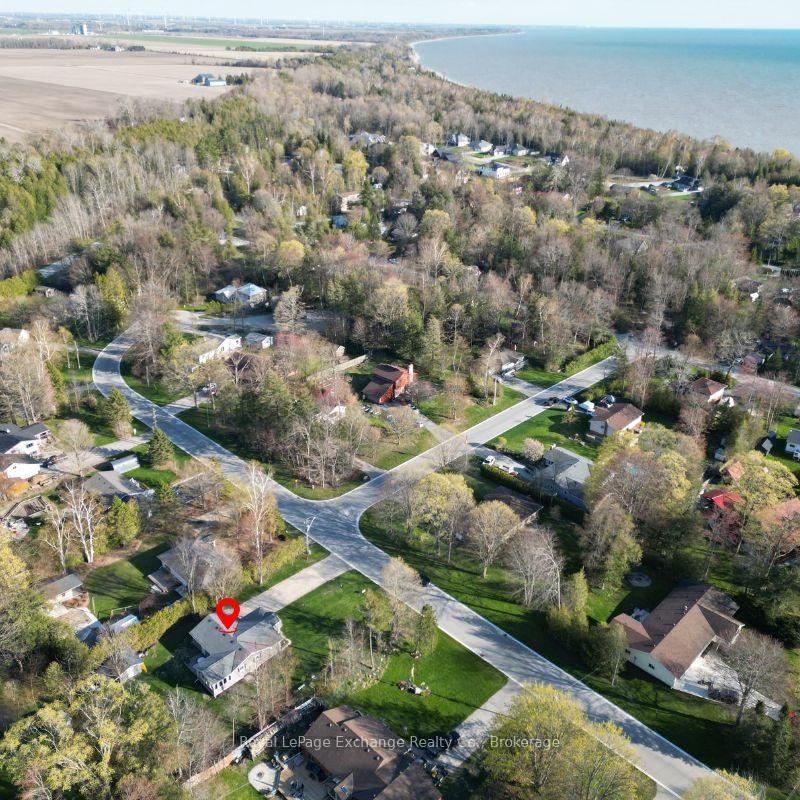 916 Tanglewood Drive • Huron-Kinloss, ON photo 24