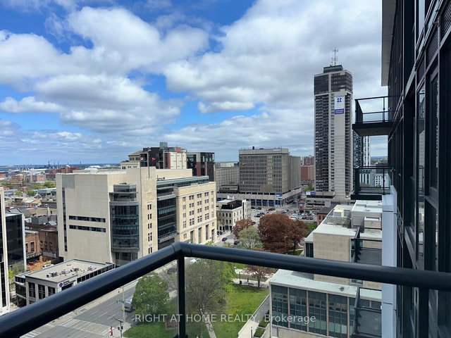 1410 - 75 James Street S