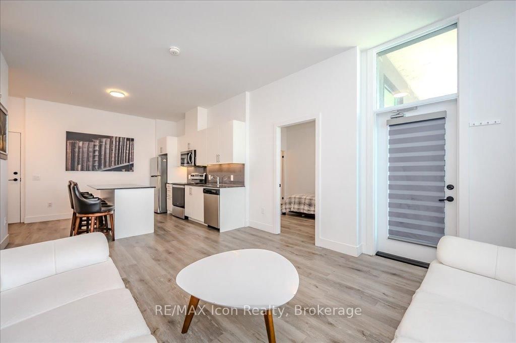 26 Lowes Road W, Unit 105 - Photo 17