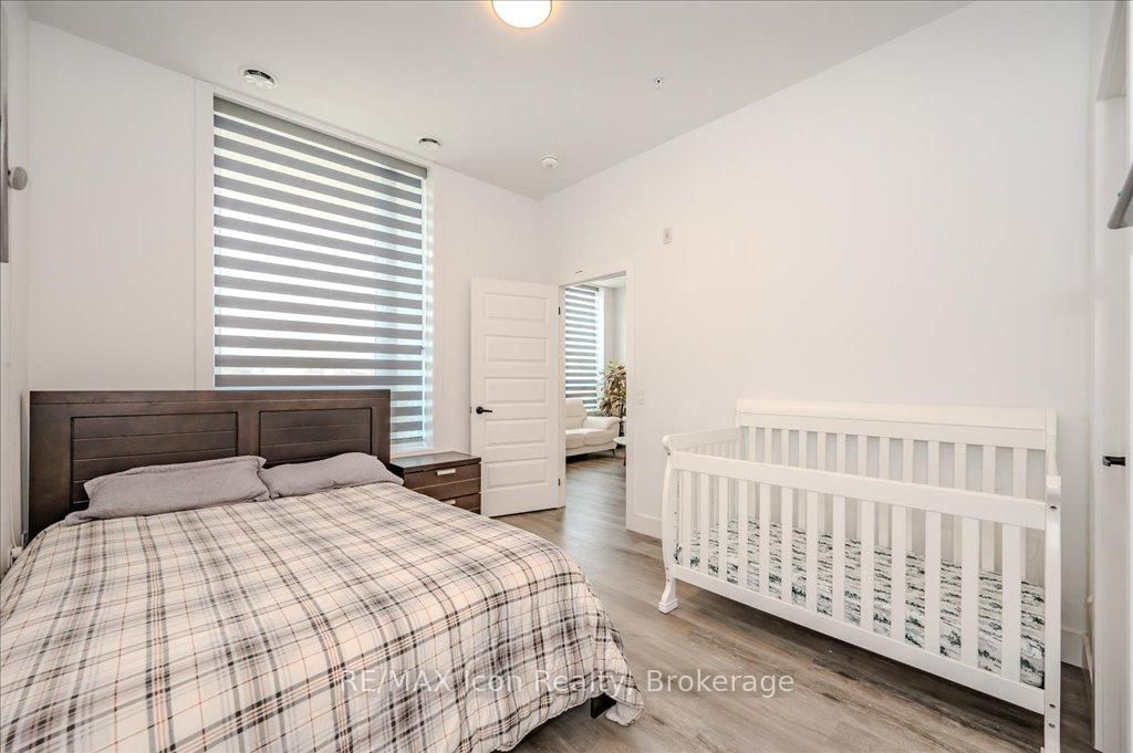 26 Lowes Road W, Unit 105 - Photo 24