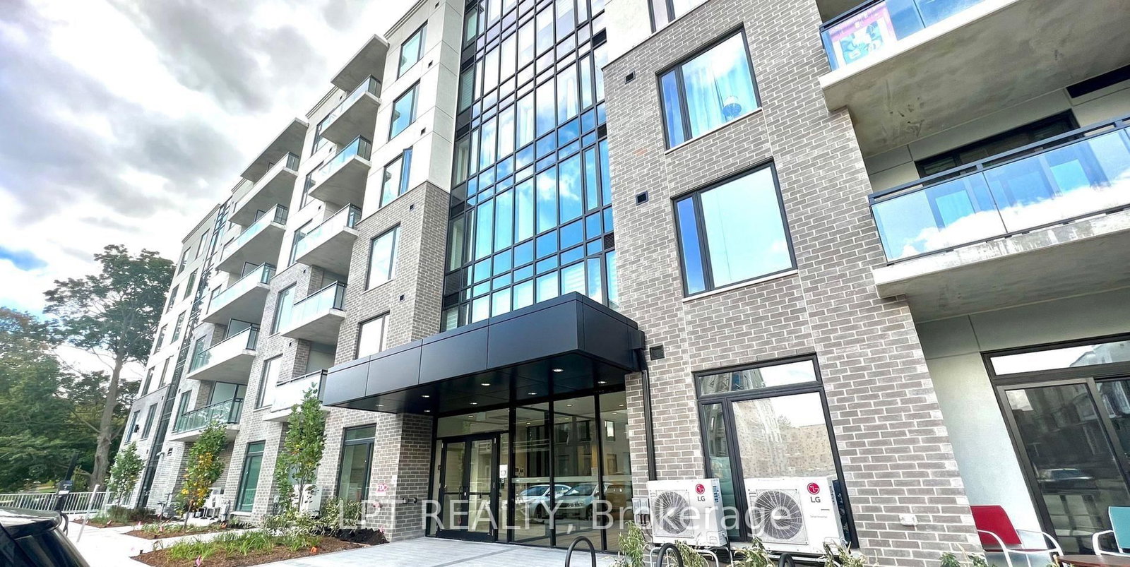 103 Roger Street, Unit 415