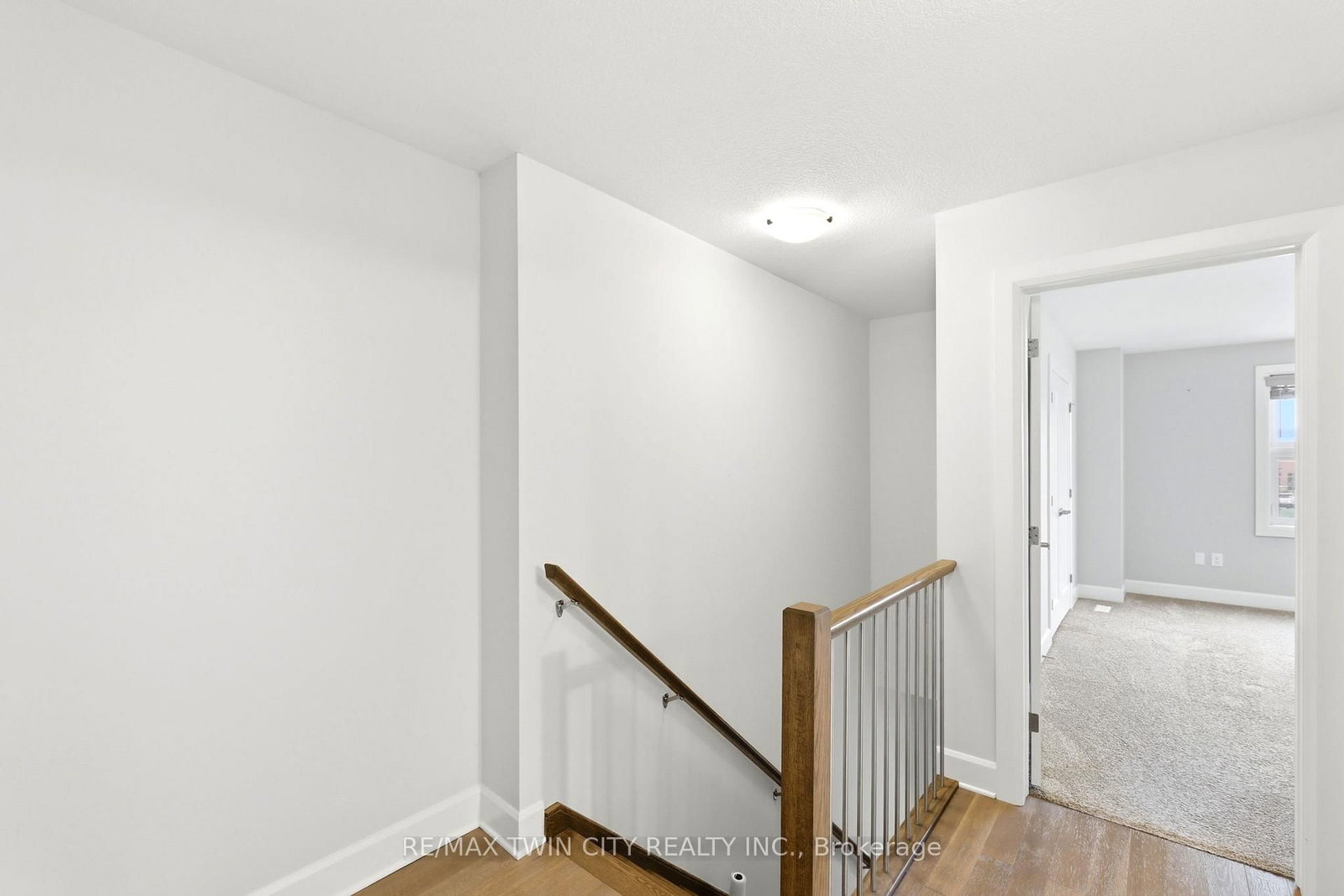 499 Sophia Crescent, Unit 56 - Photo 12