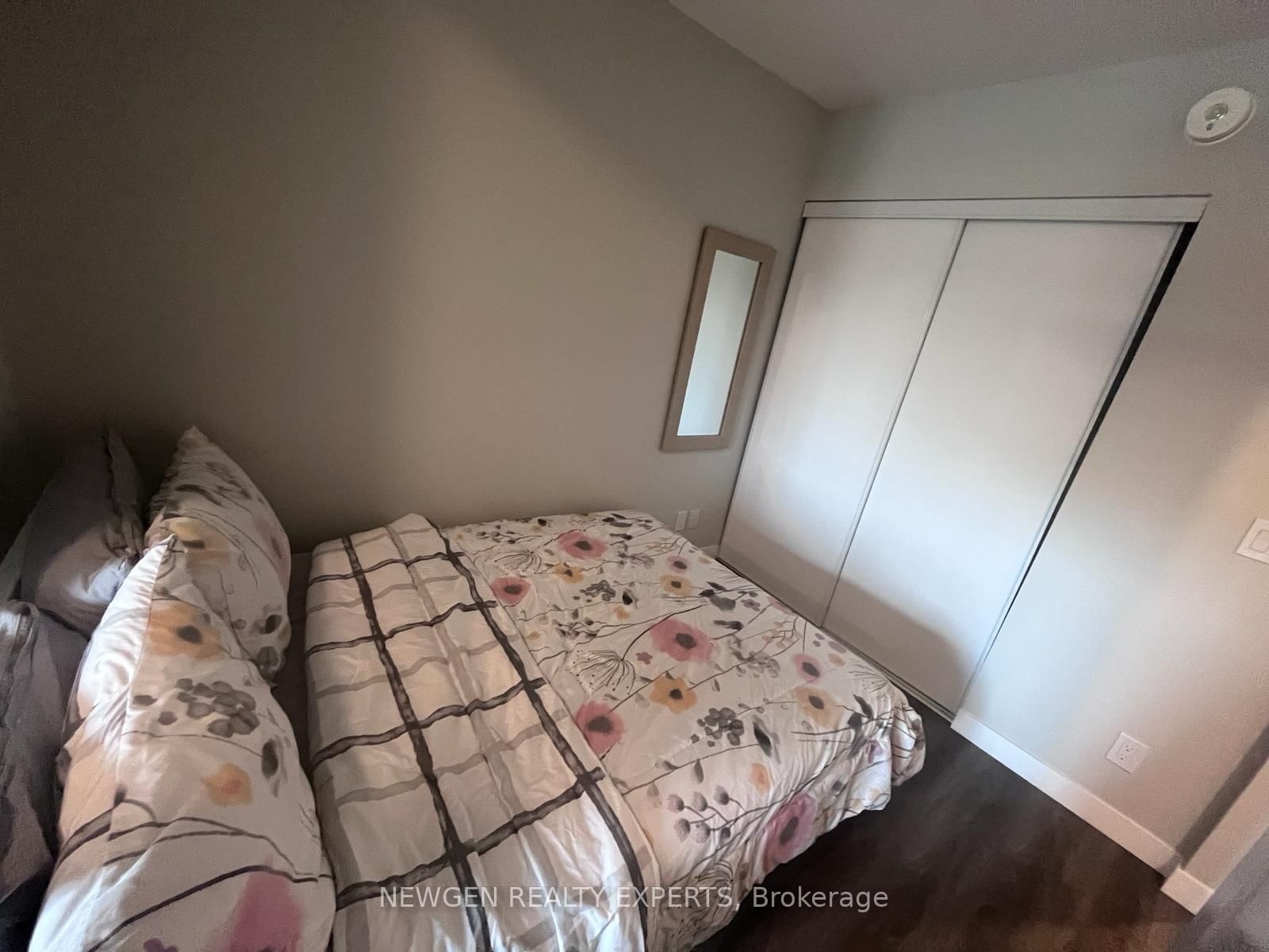 15 Queen Street S, Unit 506 - Photo 7