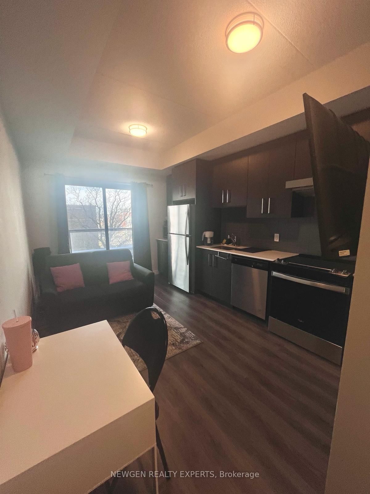 15 Queen Street S, Unit 506 - Photo 9