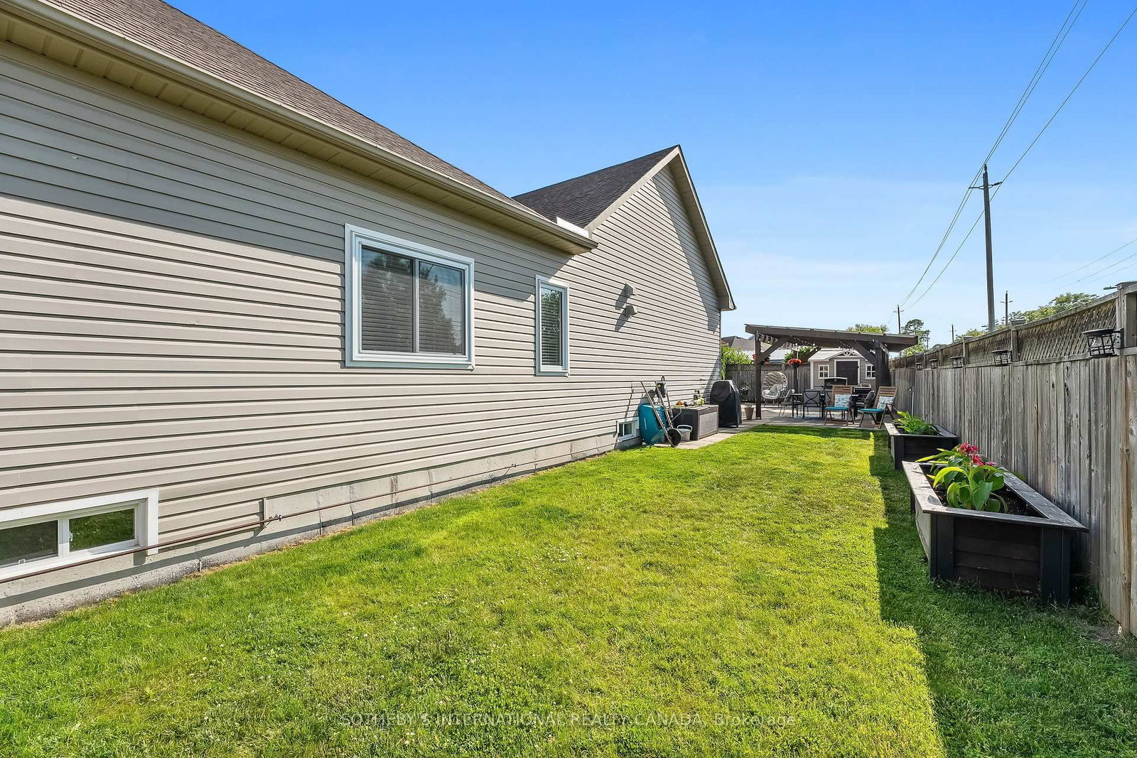 2 Rapley Boulevard - Photo 36