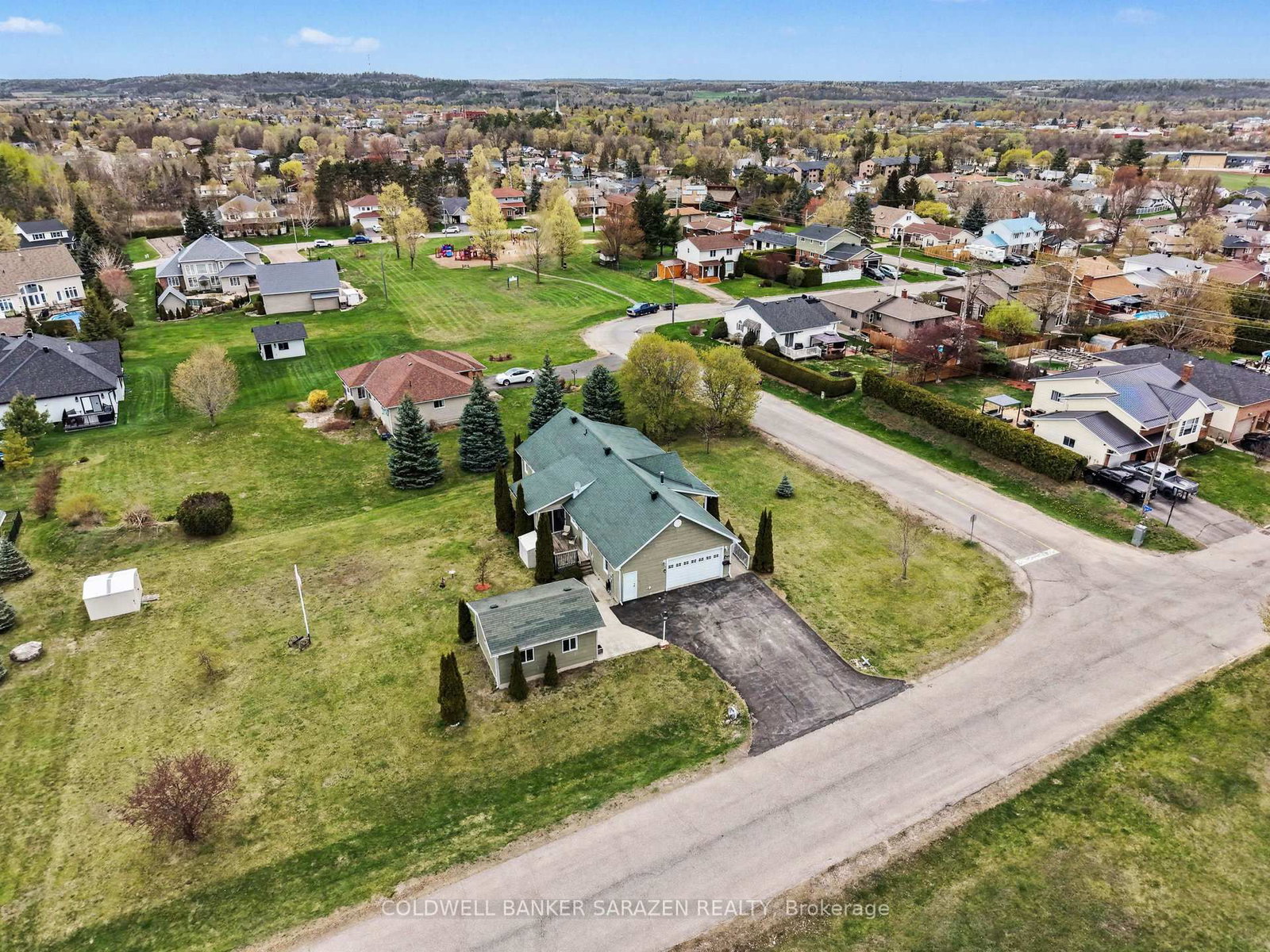 162 Erindale Avenue • Renfrew, ON photo 37