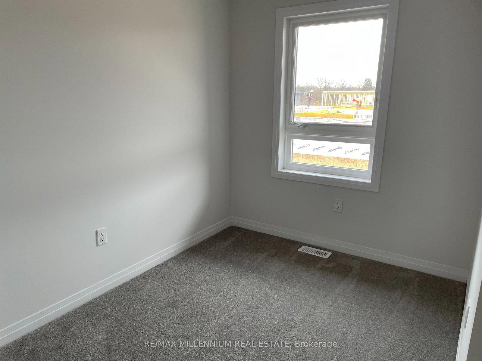 51 Sparrow Avenue, Unit 24 - Photo 14