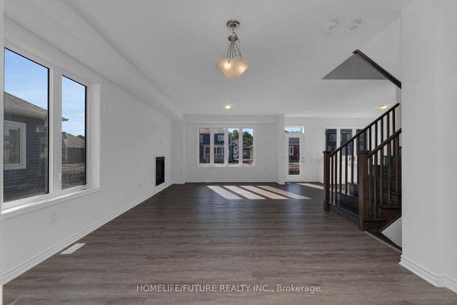 1 Dyer Crescent