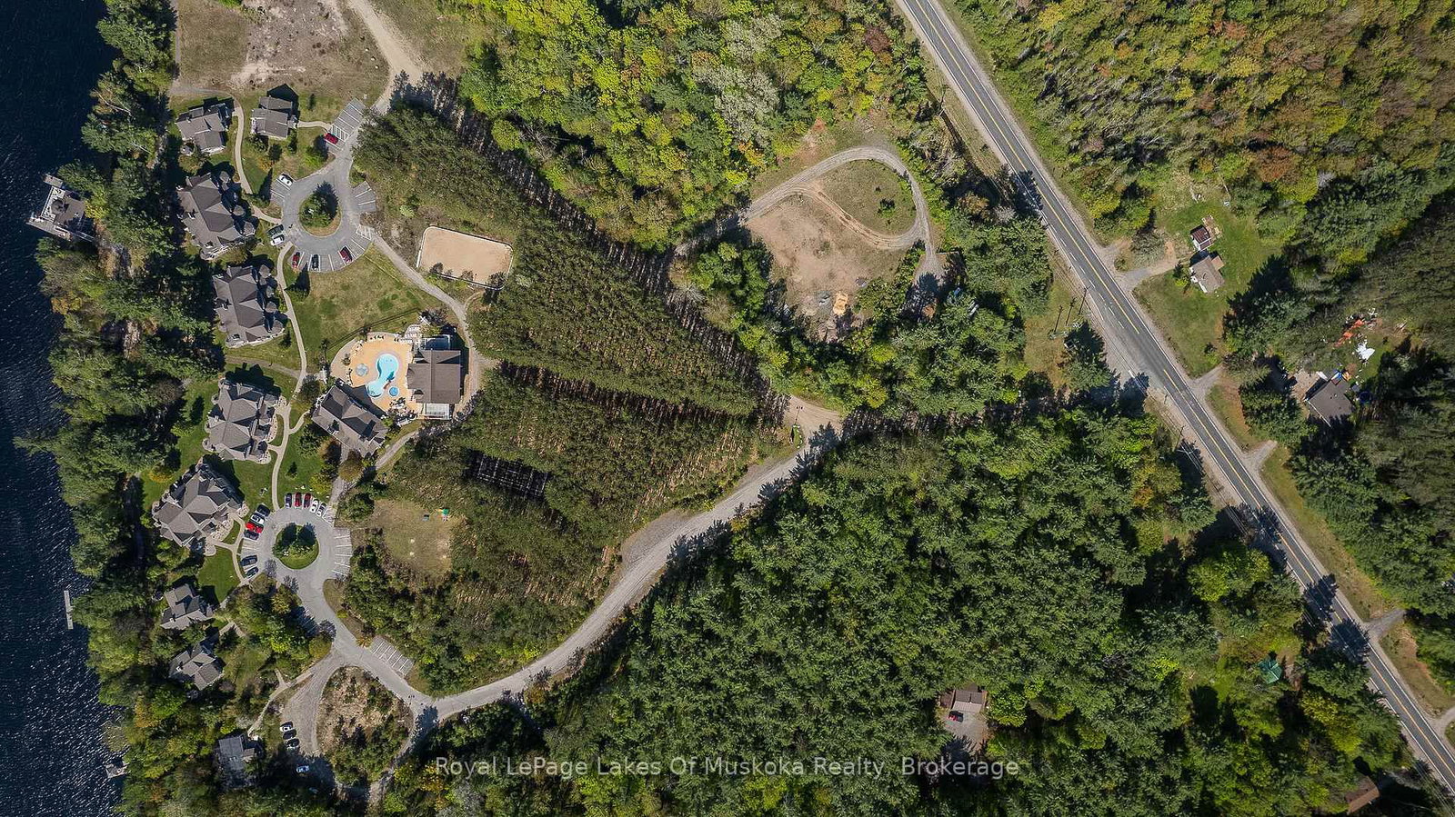 1020 BIRCH GLEN MAPLE COTTAGE week 5 Road • Lake of Bays, ON photo 31