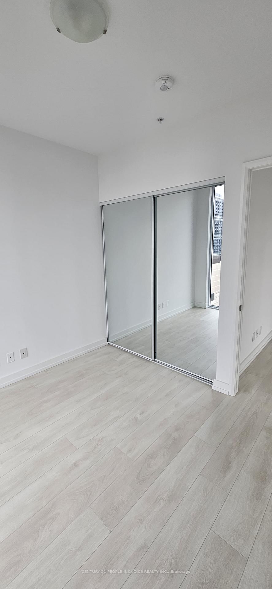 75 James Street S, Unit 1602 - Photo 10