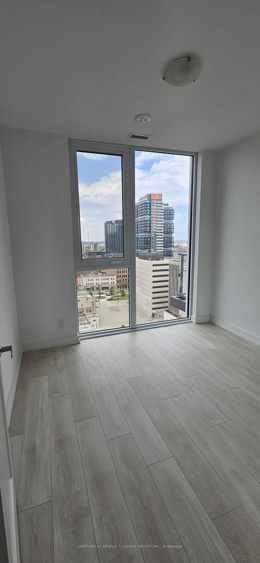 75 James Street S, Unit 1602 - Photo 9
