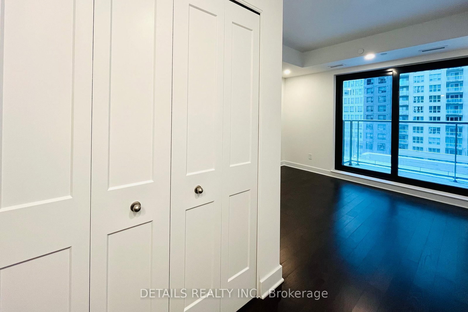 180 George Street, Unit 510 - Photo 11