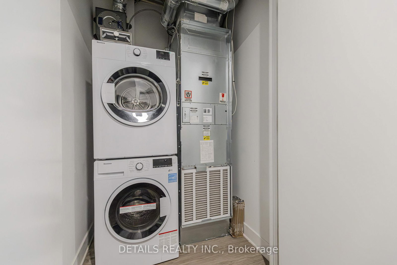 180 George Street, Unit 510 - Photo 14