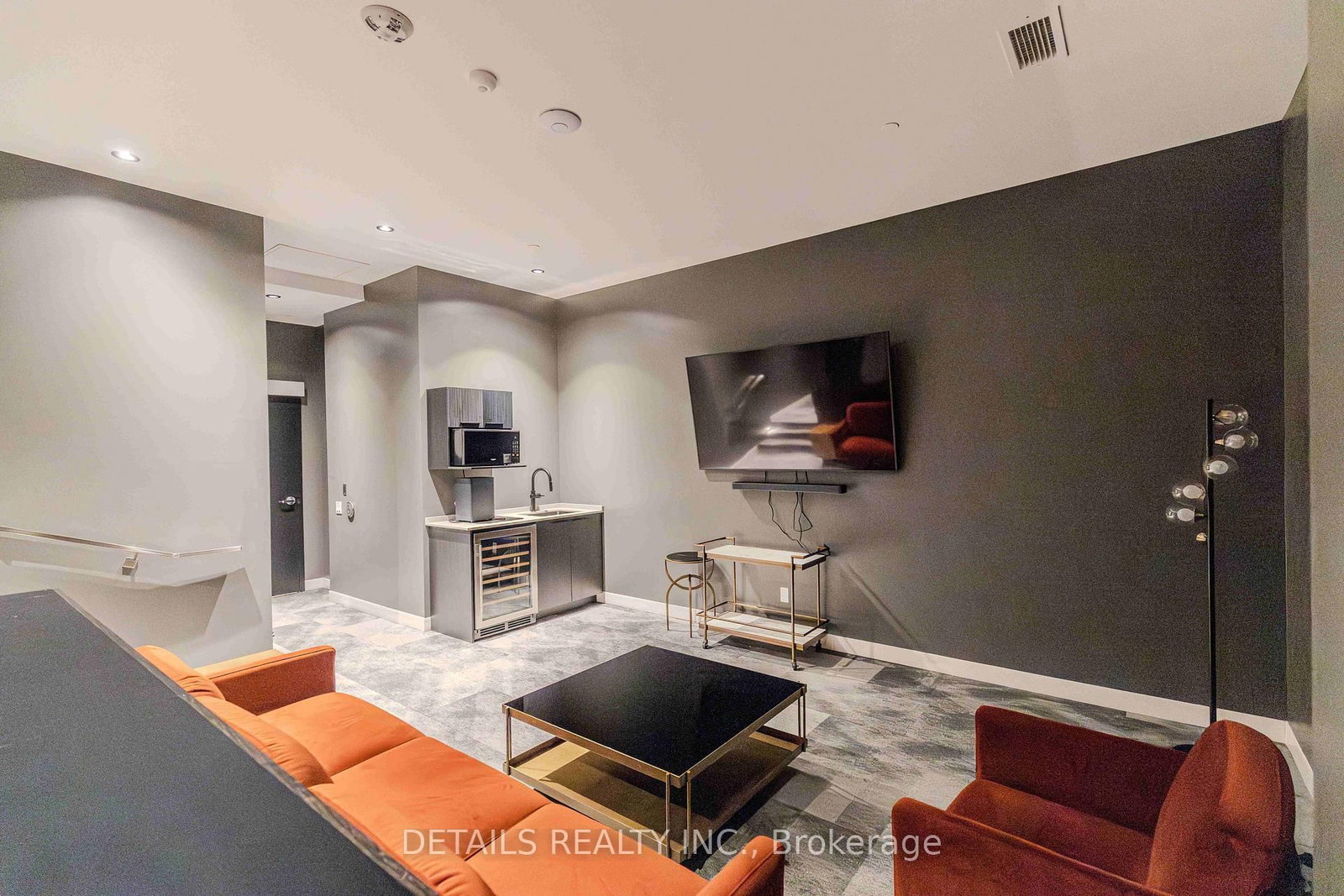 180 George Street, Unit 510 - Photo 21