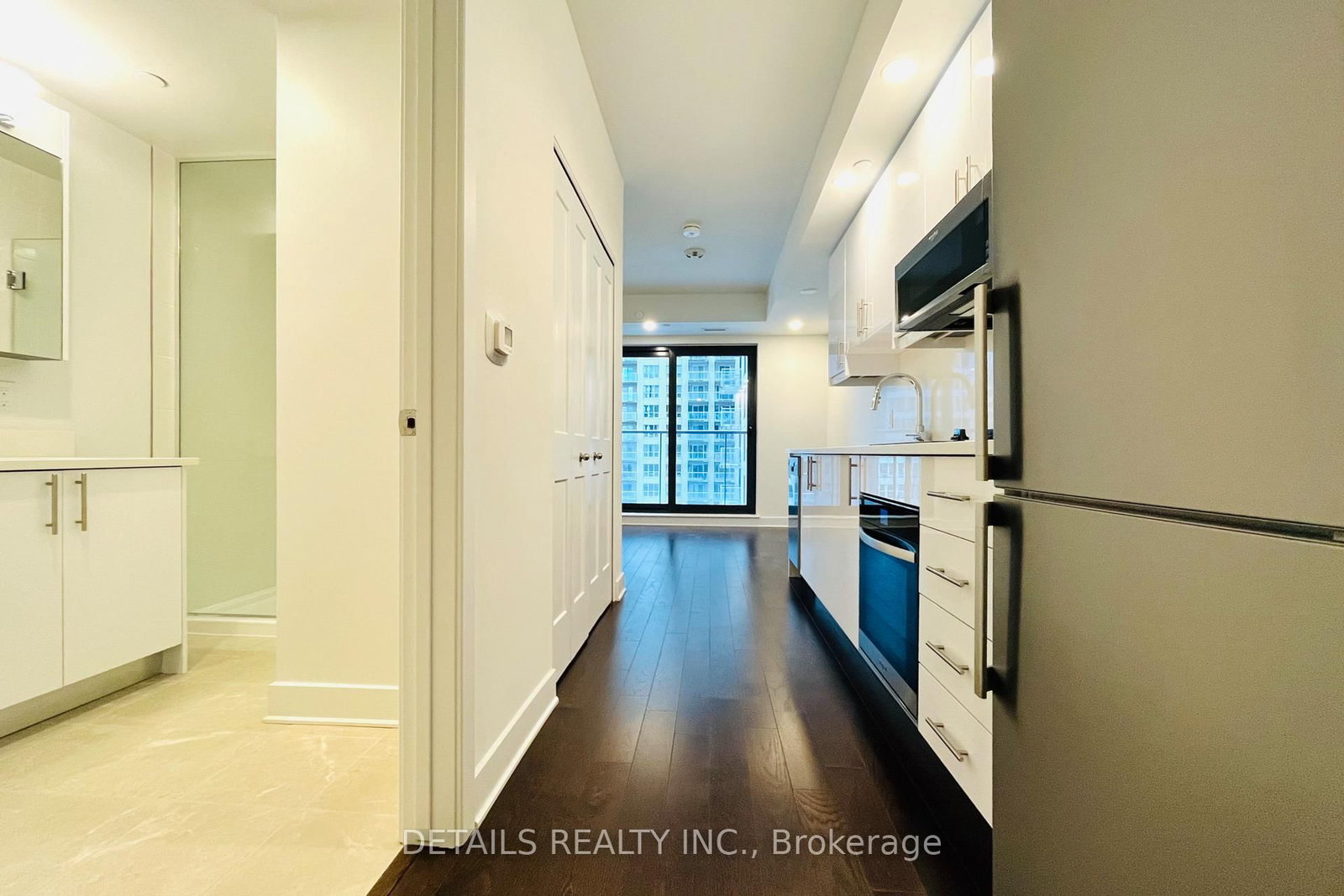 180 George Street, Unit 510 - Photo 9