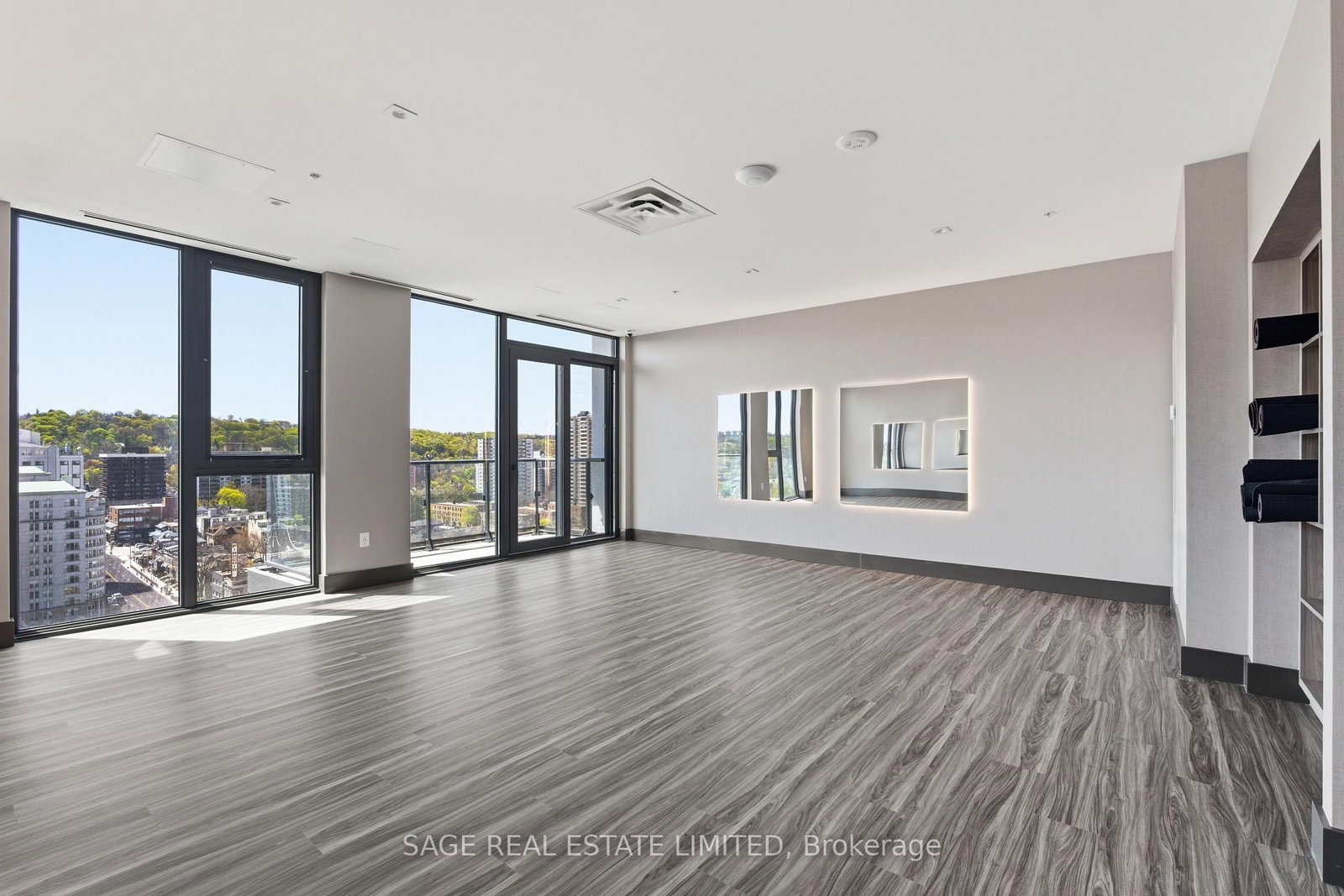 75 James Street S, Unit 1404 - Photo 20