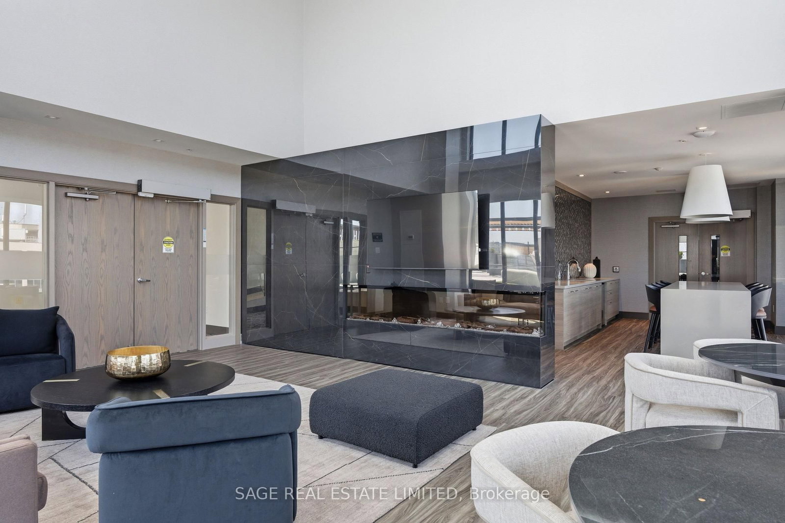 75 James Street S, Unit 1404 - Photo 24