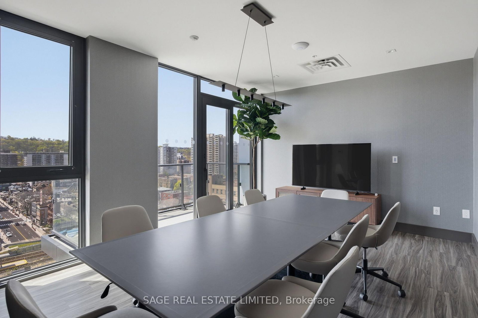 75 James Street S, Unit 1404 - Photo 36