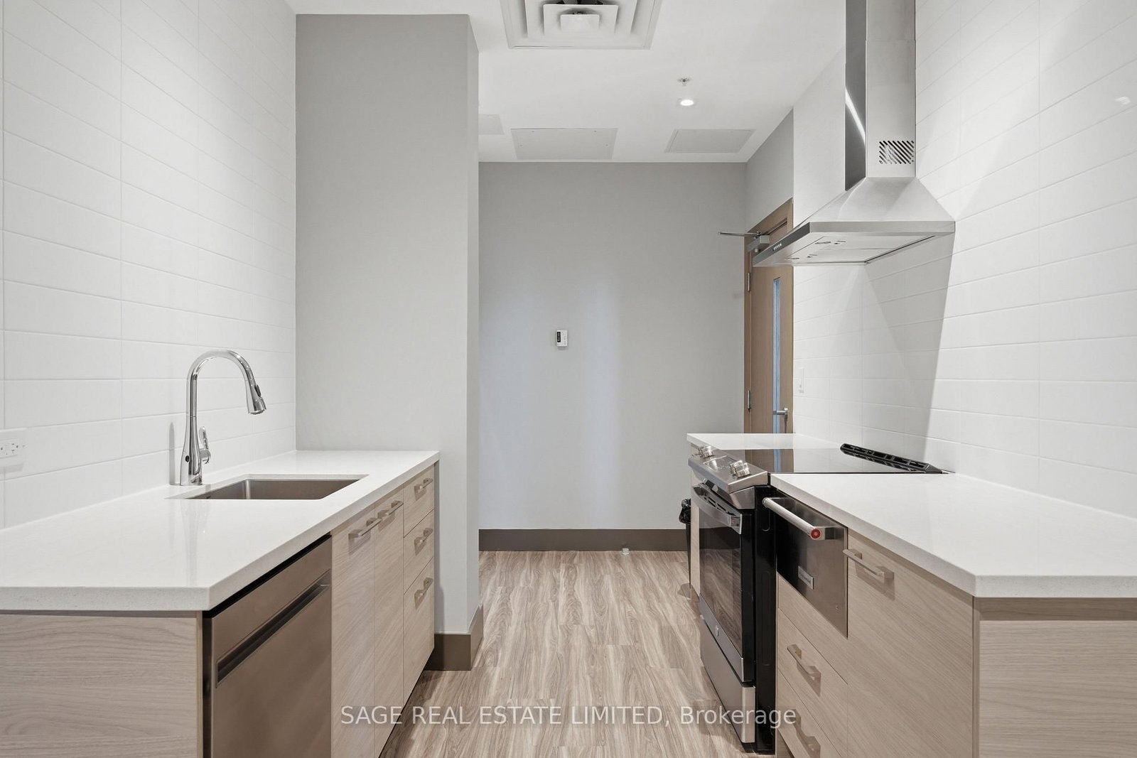 75 James Street S, Unit 1404 - Photo 37